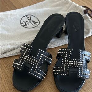 Hermes Oasis Black Sandals with Silver Studs